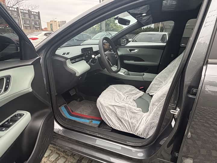 Roewe D6 2025 2025款 450km 优享版
