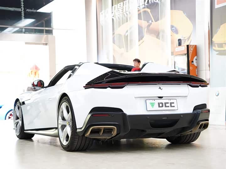 Ferrari 12Cilindri 2024 2024款 6.5L Spider
