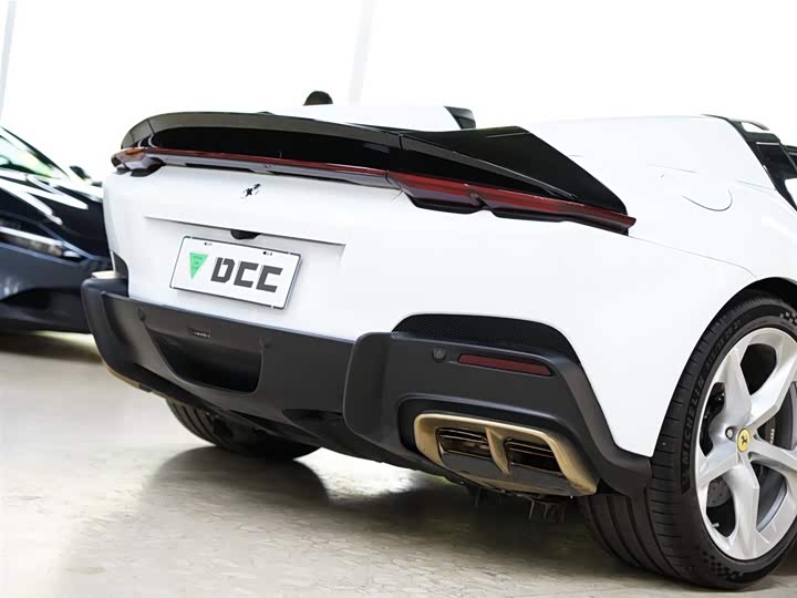 Ferrari 12Cilindri 2024 2024款 6.5L Spider