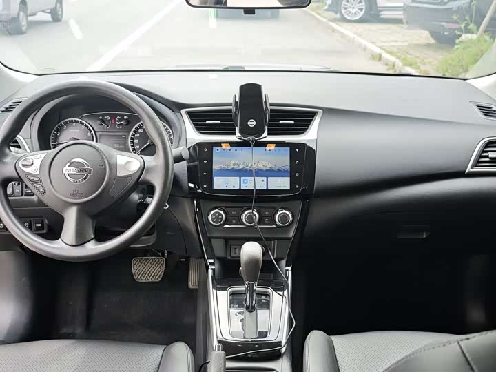 Zdjęcie 8 - Nissan Sylphy