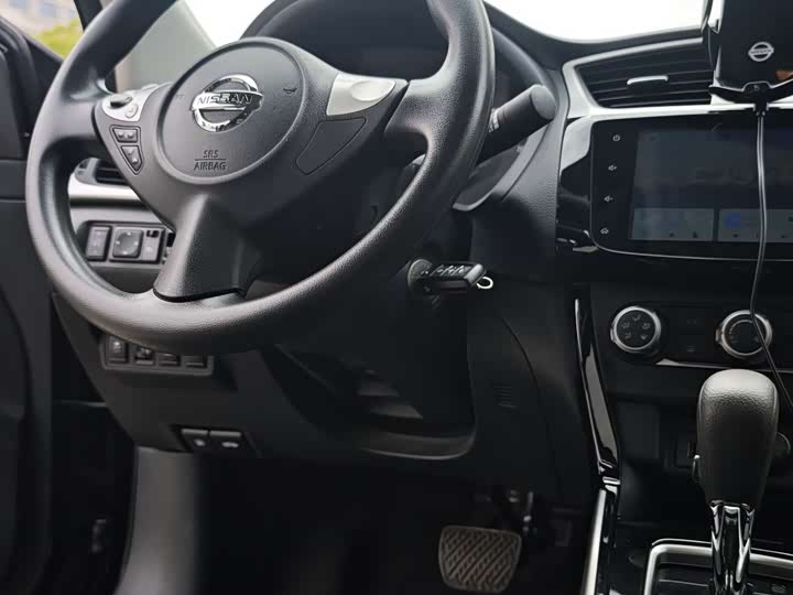 Zdjęcie 9 - Nissan Sylphy