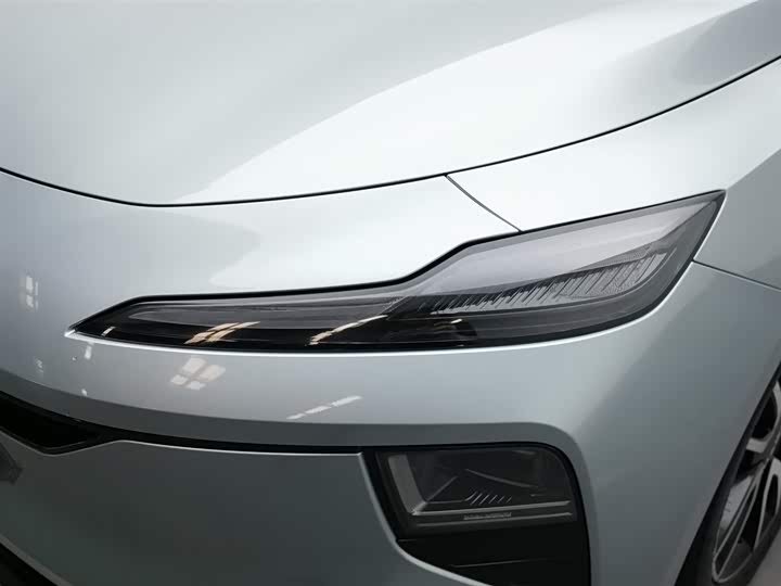 Roewe D6 2025 2025款 450km 尊享版