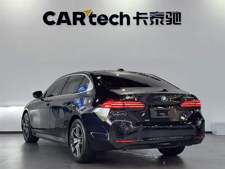 Фото 5 - BMW 5 Series