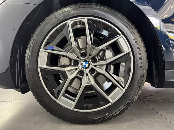 Фото 8 - BMW 5 Series