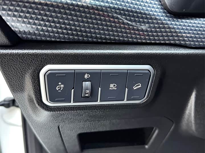 Haval F7 2021 2021款 2.0T 两驱i范