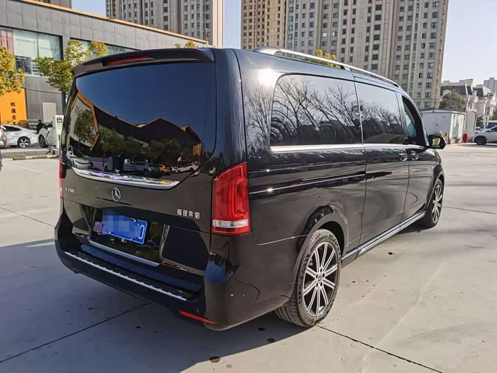 Mercedes-Benz V-Class 2022 2022款 V 260 L 长轴距豪华版