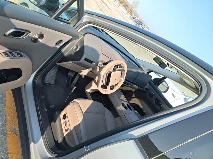 LiXiang i8 2025 2025款 标准版