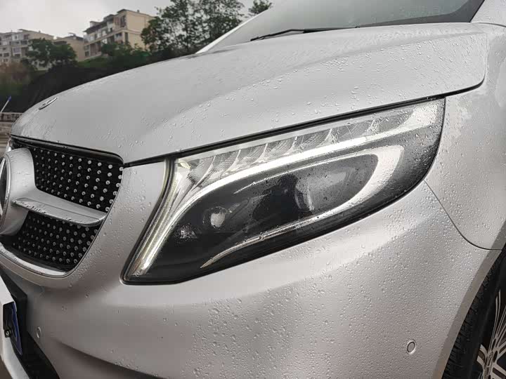 Mercedes-Benz V-Class 2022 2022款 V 260 L 长轴距豪华版