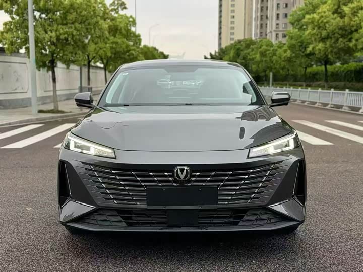 Zdjęcie 2 - Changan Eado Plus