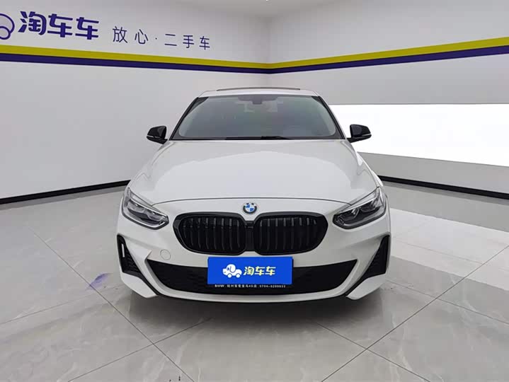 BMW 1 Series 2023 2023款 120i M运动曜夜版