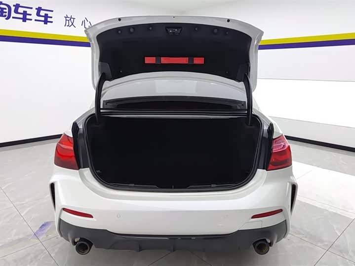 BMW 1 Series 2023 2023款 120i M运动曜夜版