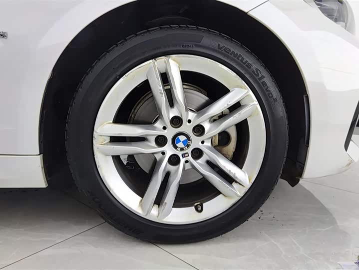 BMW 1 Series 2023 2023款 120i M运动曜夜版