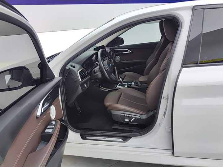 BMW 1 Series 2023 2023款 120i M运动曜夜版