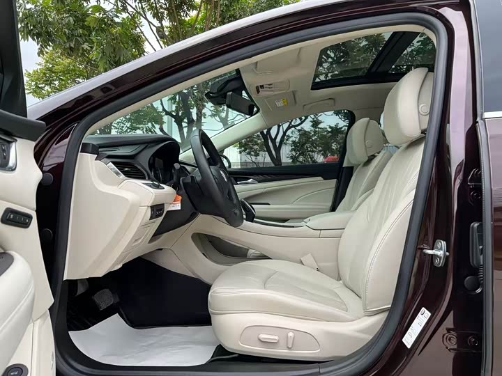 Zdjęcie 5 - Buick LaCrosse