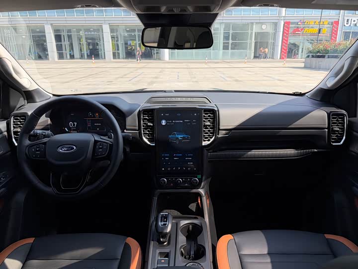 Ford Ranger 2025 2025款 探迹四驱自动越野版 汽油