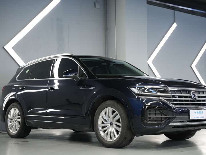 Volkswagen Touareg 2022 2022款 2.0TSI 锐尚版