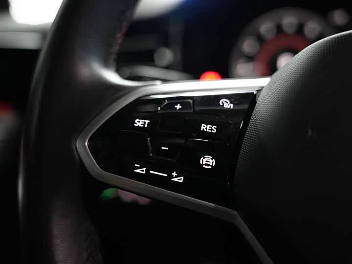 Volkswagen Touareg 2022 2022款 2.0TSI 锐尚版