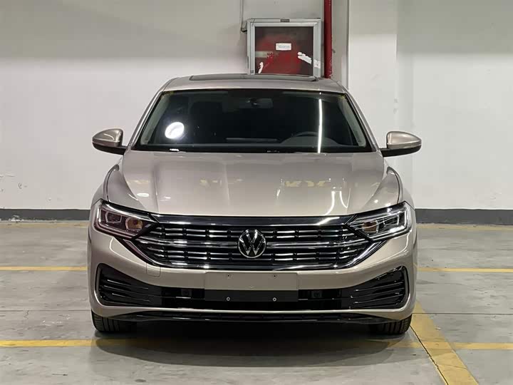Фото 2 - Volkswagen Sagitar L