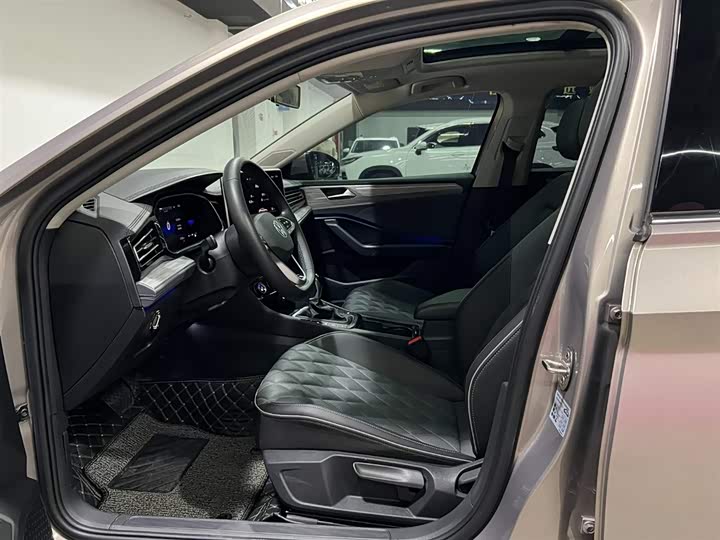 Фото 8 - Volkswagen Sagitar L