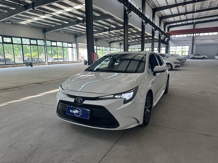 Toyota Levin 2024 2024款 智能电混双擎 1.8L 领先版