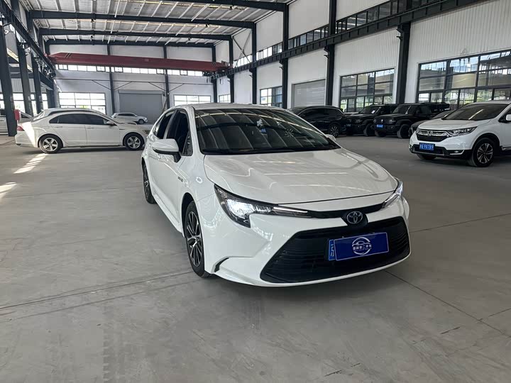 Toyota Levin 2024 2024款 智能电混双擎 1.8L 领先版