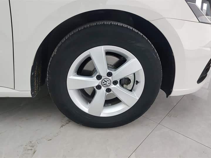 Фото 6 - Volkswagen Lavida