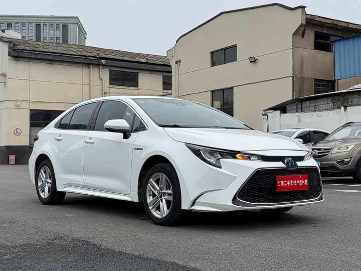Toyota Levin 2023 2023款 智能电混双擎 1.8L 豪华版