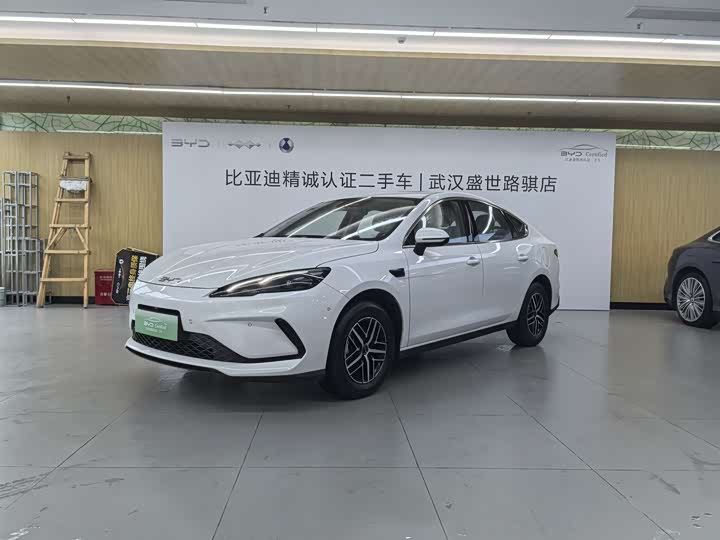 BYD Seal 05 DM-i Hybrid 2025 2025款 DM-i 智驾版 120KM旗舰型