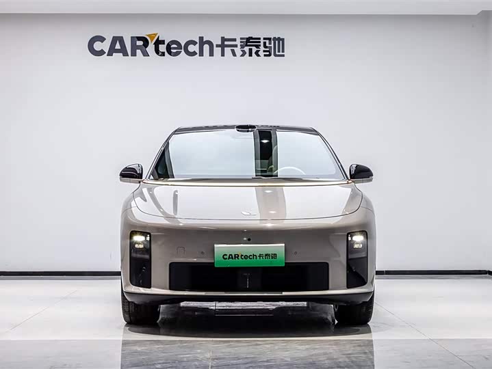 2025 LiXiang i6