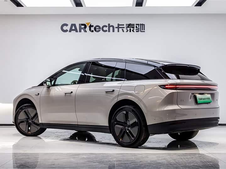 2025 LiXiang i6