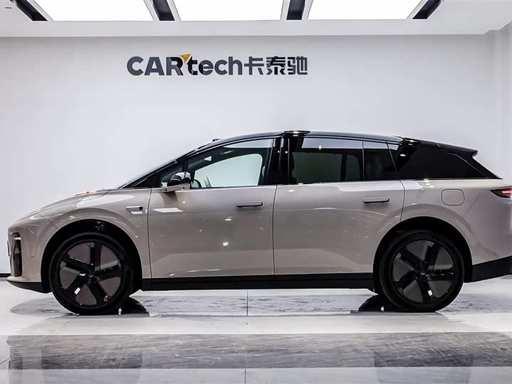 2025 LiXiang i6