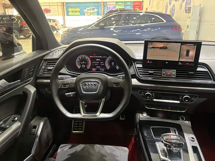 Audi Q5L Sportback 2022 2022款 改款 40 TFSI 豪华型