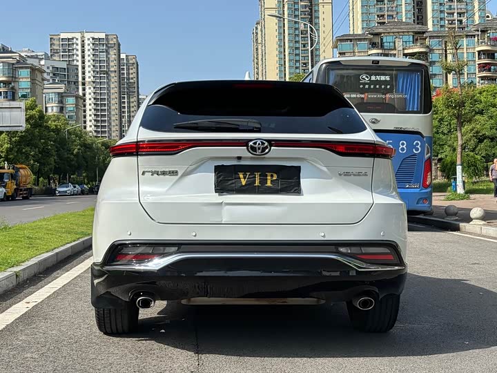 Toyota Venza 2023 2023款 2.0L CVT两驱尊贵版