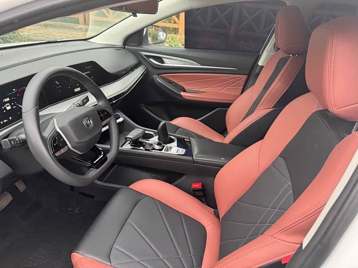 Zdjęcie 4 - Changan Eado Plus