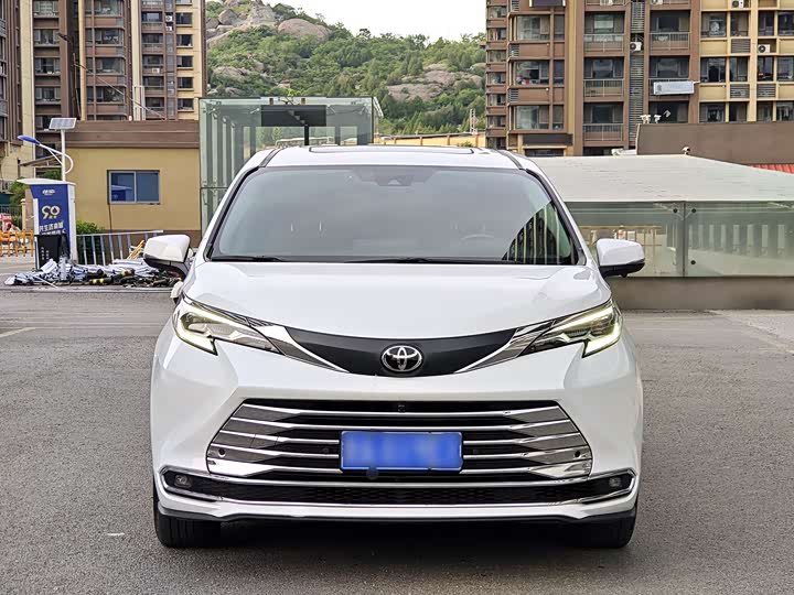 Toyota Sienna 2024 2024款 2.5L混动 舒适版