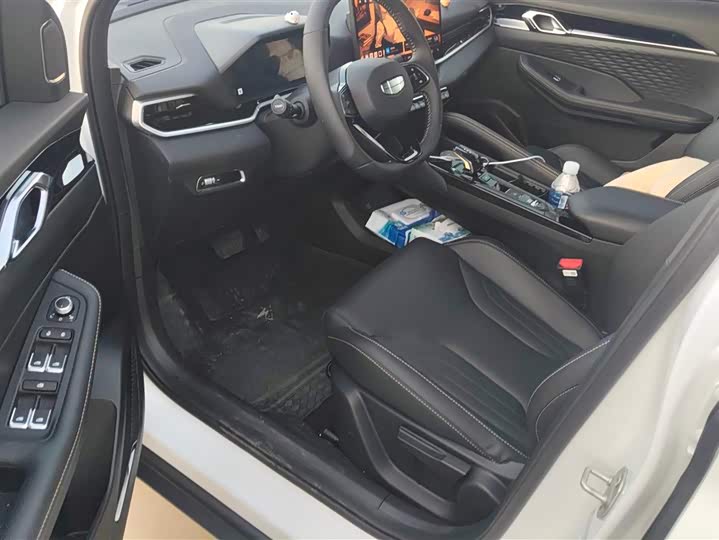 Geely Coolray 2025 2025款 缤越L 1.5TD DCT 星钻