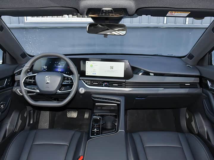 2025 Bestune B70