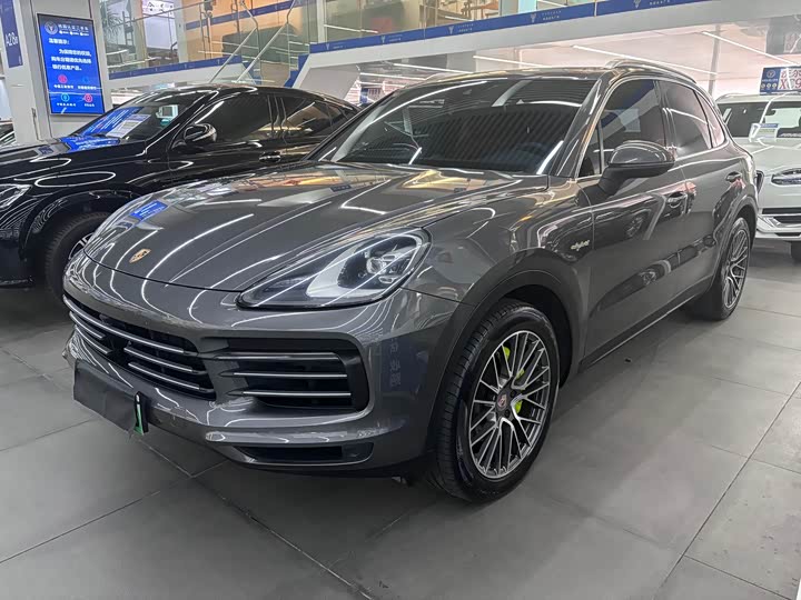 Zdjęcie 1 - Porsche Cayenne Hybrid