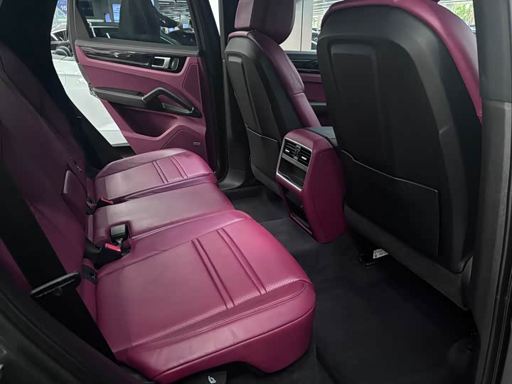 Zdjęcie 7 - Porsche Cayenne Hybrid