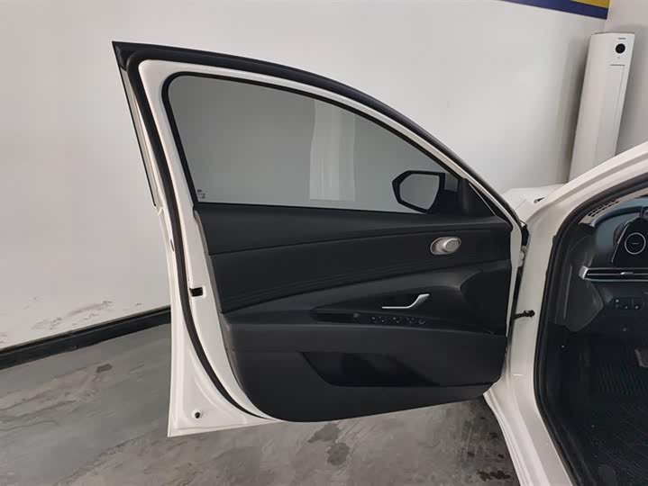 Hyundai Elantra N line 2023 2023款 1.5L CVT GLX精英版