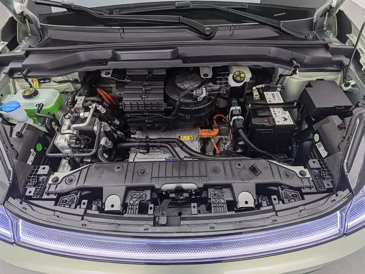 BAIC Arcfox T1 2025 2025款 425 PLUS