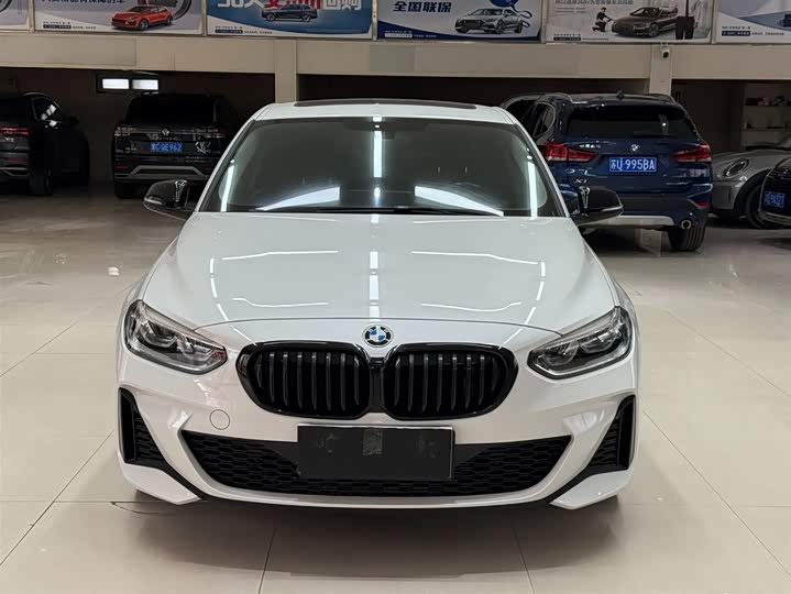 Фото 2 - BMW 1 Series