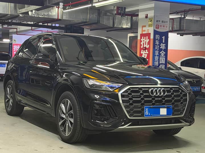 Фото 2 - Audi Q5L
