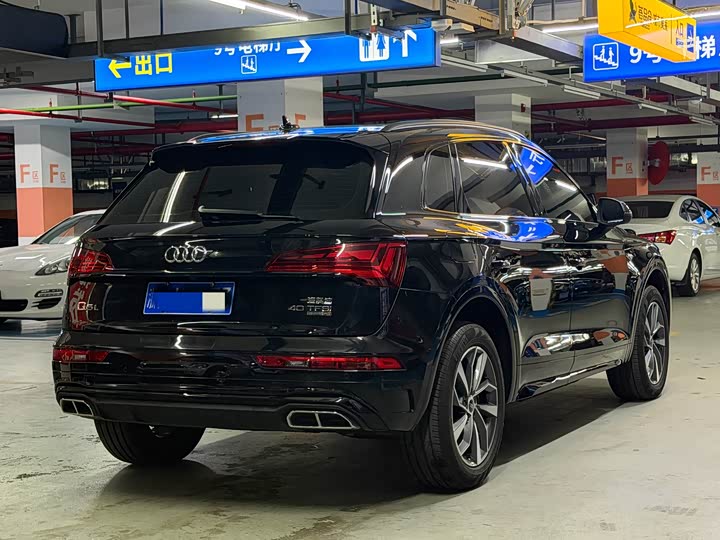 Фото 5 - Audi Q5L