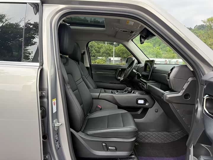 Haval H-Dog Hybrid 2023 2023款 DHT-PHEV 105km 潮电版