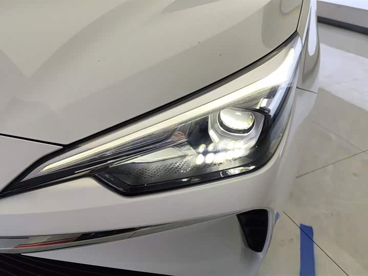 Roewe i5 2024 2024款 1.5L CVT尊荣版
