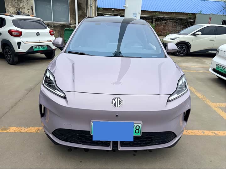 Фото 2 - MG Motor 4 EV