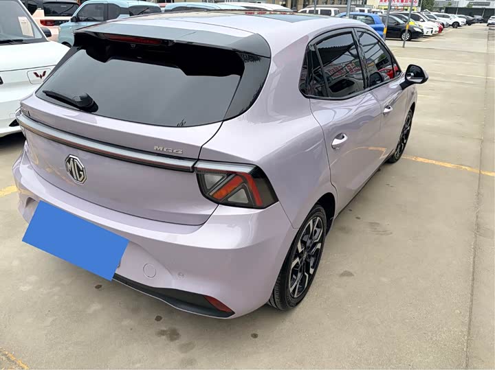 Фото 6 - MG Motor 4 EV