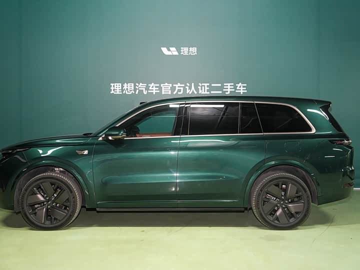 LiXiang L9 2025 2025款 Ultra 智能焕新版