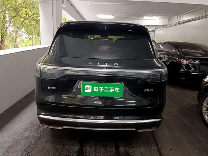 Aito M8 2025 2025款 增程 Max+版 53.4kWh 6座版 (192线激光雷达）